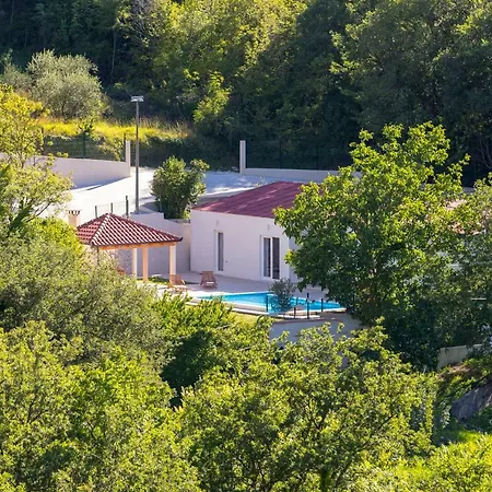 Petar Villa Svinisce